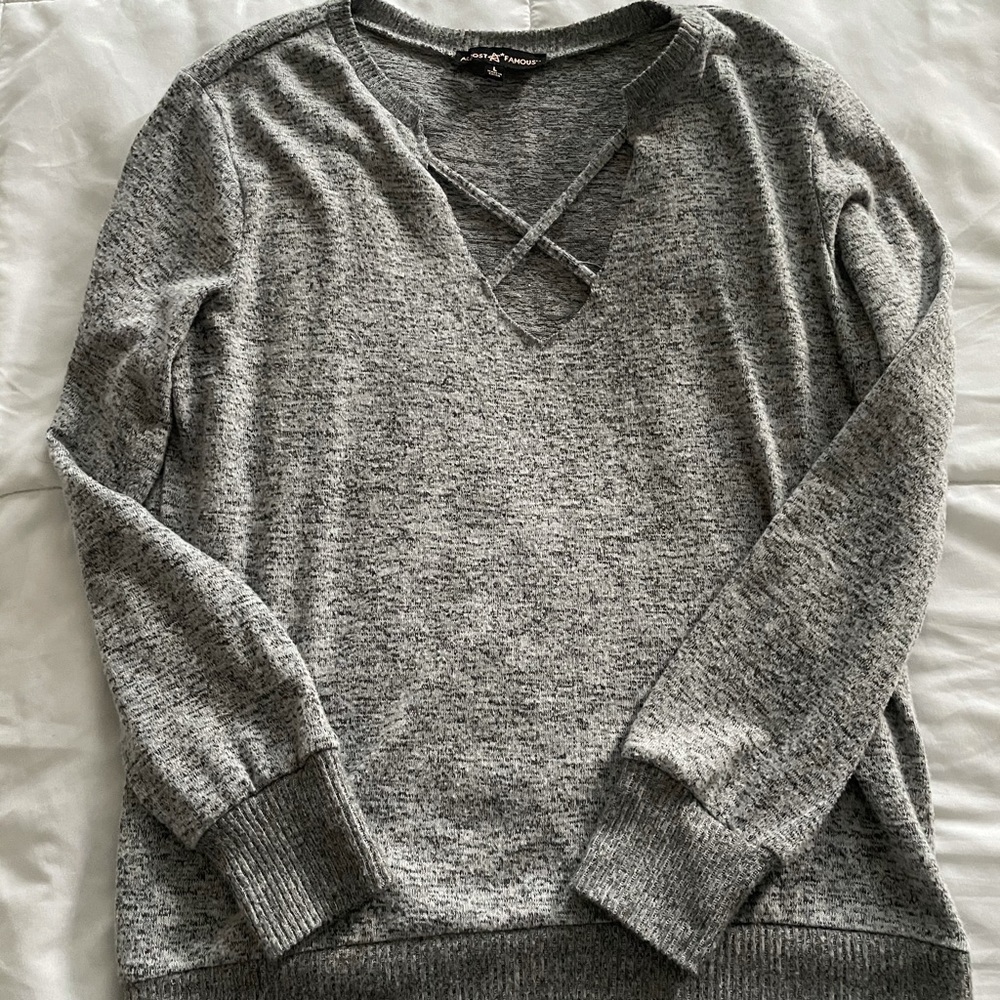 Juniors large long sleeve shirt